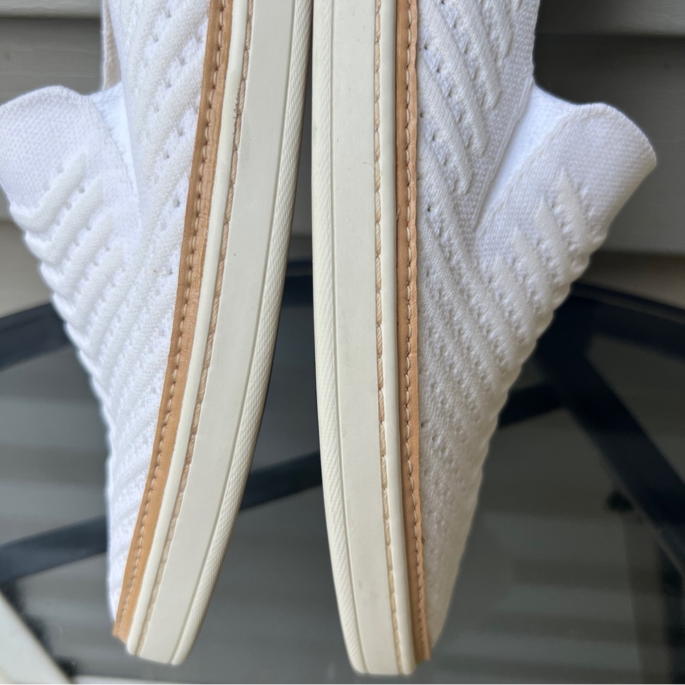 UGG White and Tan Flats - Picture 13 of 16